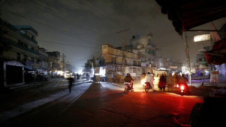 Energy Crisis Escalates in Pakistan as Power Outages Affect Major Cities